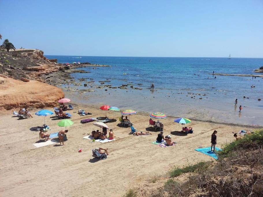 Estudio En Torrevieja A 700 M Del Mar Bagian luar foto